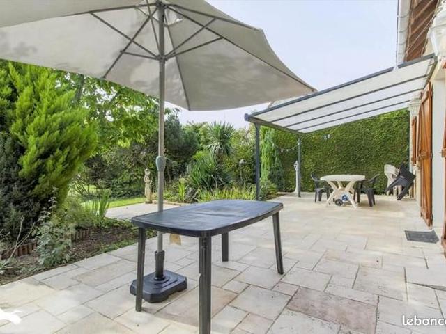 Pavillon 6 pièces 113 m²