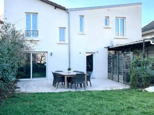 Pavillon 6 pièces 114 m²