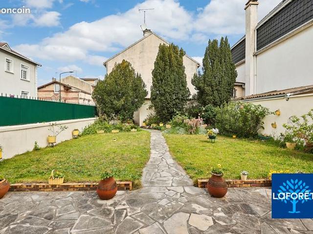Pavillon 6 pièces 120 m²