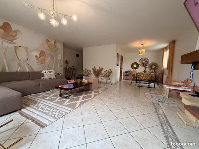 Pavillon 6 pièces 120 m²