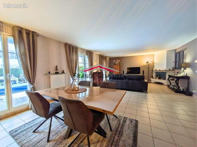 Pavillon 6 pièces 130 m²