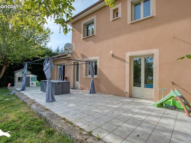 Pavillon 6 pièces 130 m²
