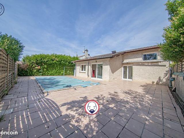 Pavillon 6 pièces 132 m²