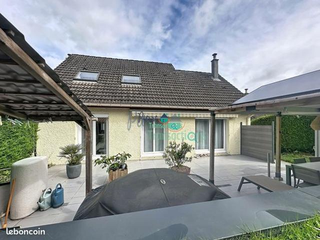 Pavillon 6 pièces 132 m²
