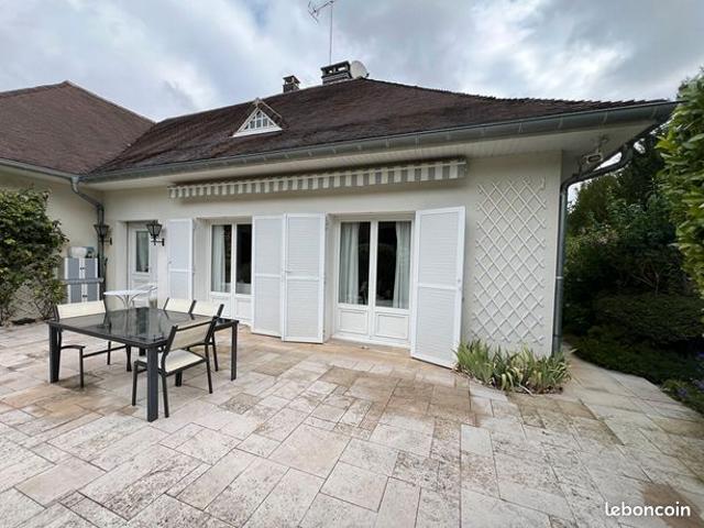 Pavillon 6 pièces 134 m²