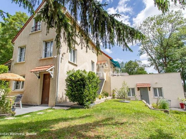 Pavillon 6 pièces 135 m²