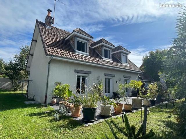 Pavillon 6 pièces 136 m²