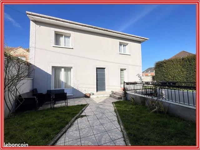Pavillon 6 pièces 140 m²