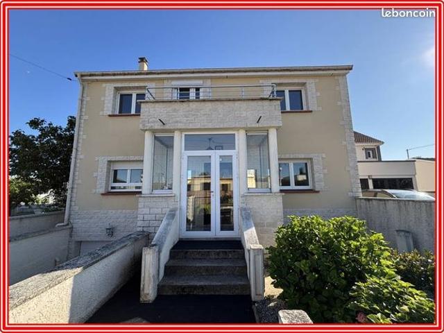 Pavillon 6 pièces 140 m²