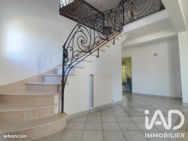 Pavillon 6 pièces 141 m²