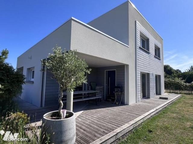 Pavillon 6 pièces 141 m²