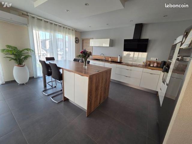 Pavillon 6 pièces 141 m²