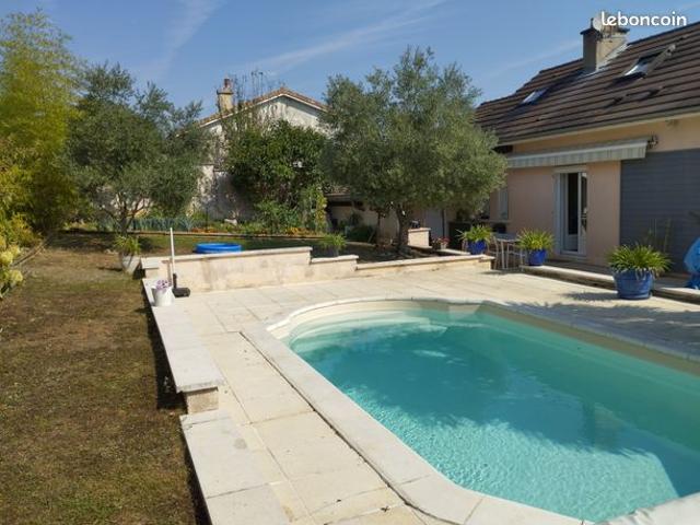 Pavillon 6 pièces 142 m²