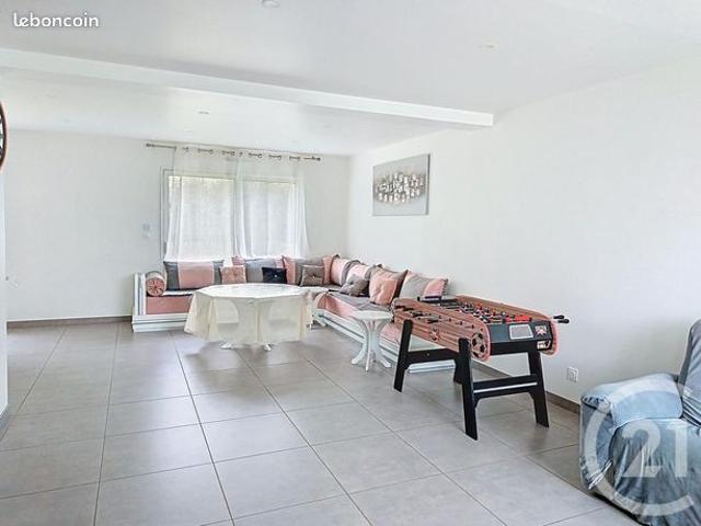 Pavillon 6 pièces 144 m²
