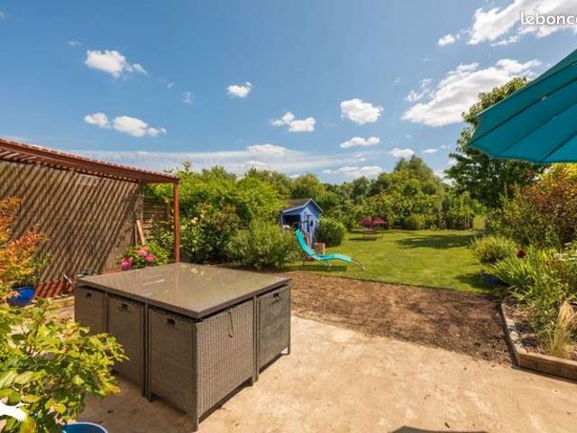 Pavillon 6 pièces 144 m²