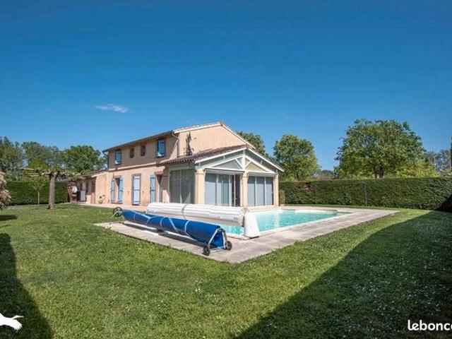 Pavillon 6 pièces 150 m²