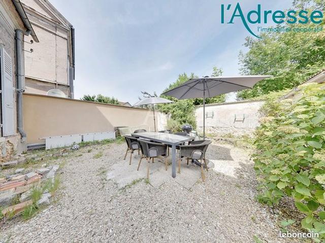 Pavillon 6 pièces 150 m²