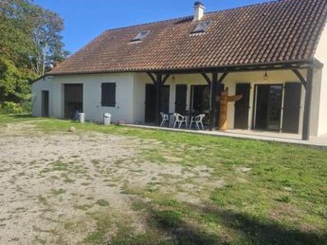 Pavillon 6 pièces 151 m²