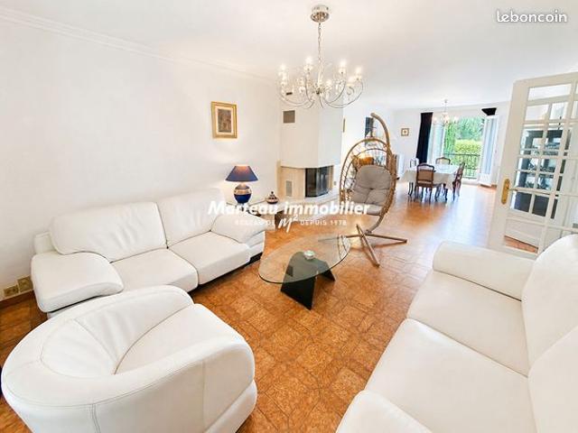 Pavillon 6 pièces 152 m²