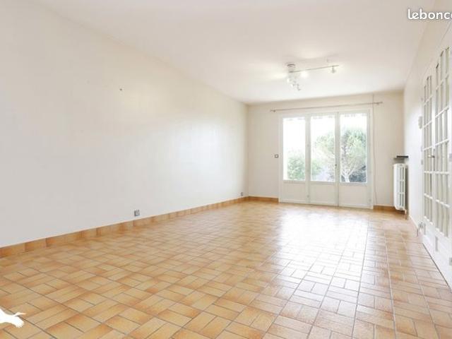 Pavillon 6 pièces 159 m²