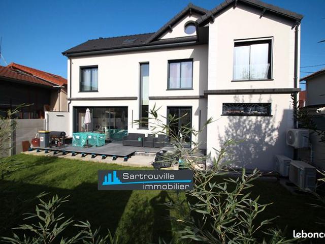 Pavillon 6 pièces 163 m²