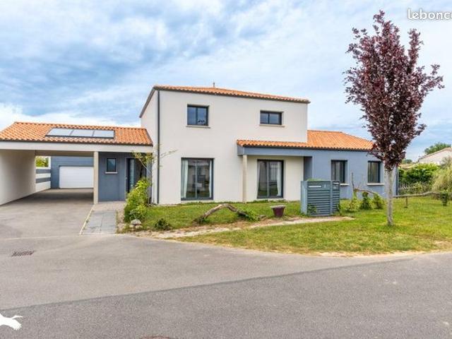 Pavillon 6 pièces 165 m²