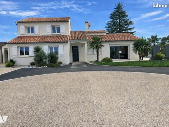 Pavillon 6 pièces 165 m²