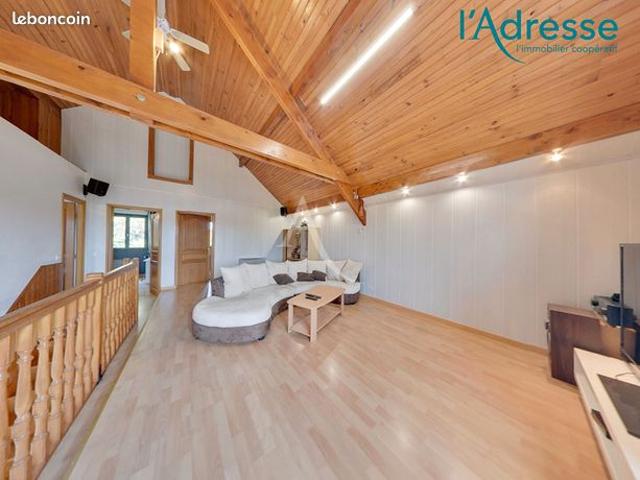 Pavillon 6 pièces 170 m²