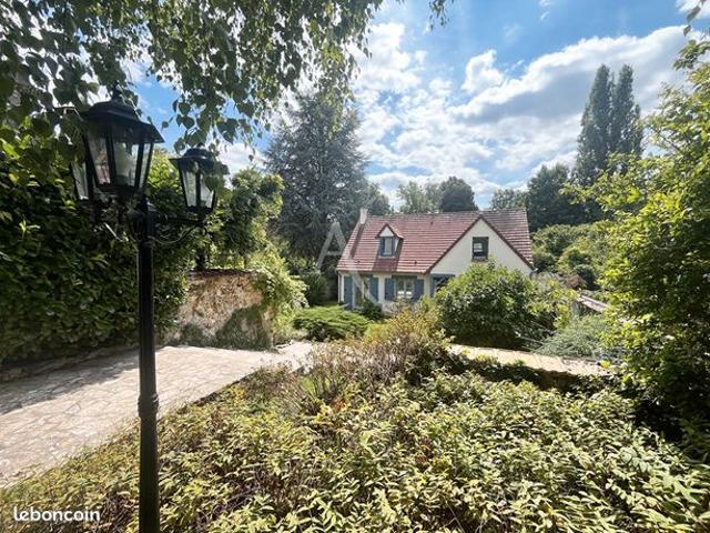Pavillon 6 pièces 171 m²
