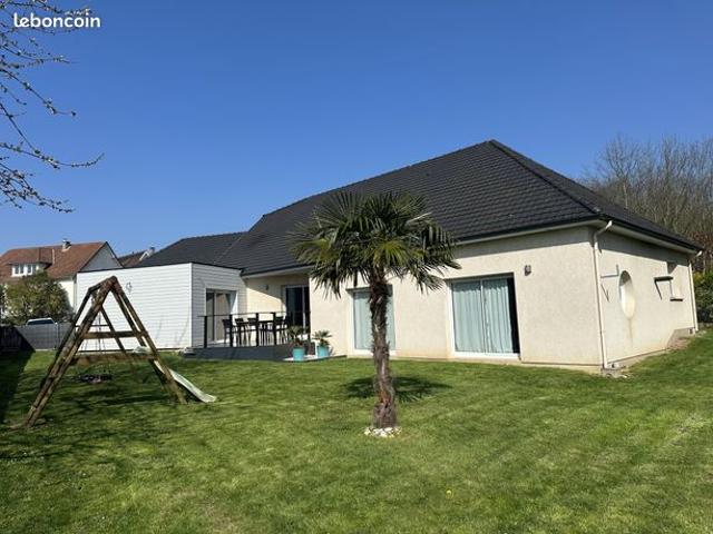 Pavillon 6 pièces 177 m²