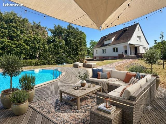 Pavillon 6 pièces 180 m²