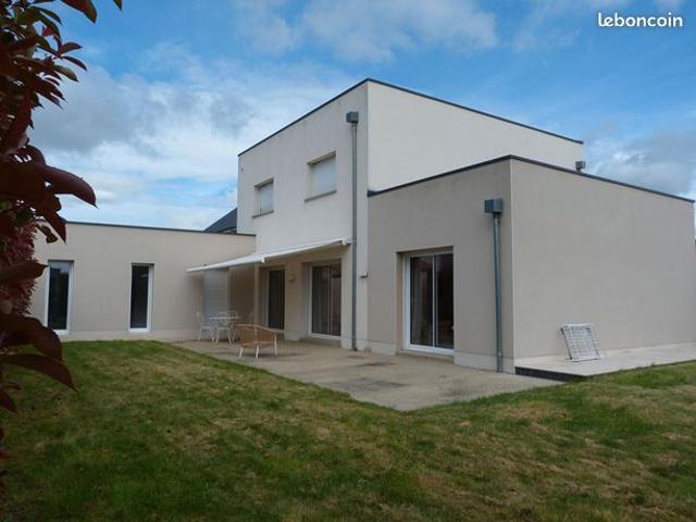 Pavillon 6 pièces 180 m²