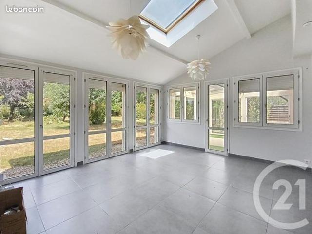 Pavillon 6 pièces 180 m²