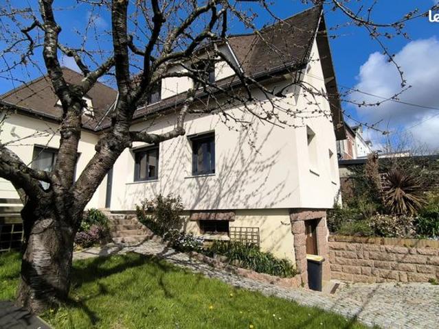 Pavillon 6 pièces 180 m²