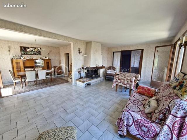 Pavillon 6 pièces 181 m²