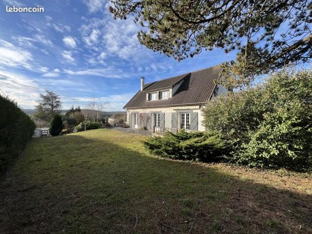 Pavillon 6 pièces 185 m²