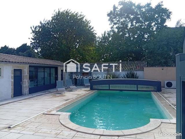 Pavillon 6 pièces 186 m²