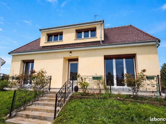 Pavillon 6 pièces 195 m²