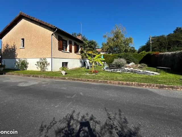 Pavillon 6 pièces 202 m²