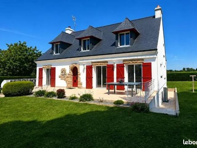 Pavillon 6 pièces 210 m²