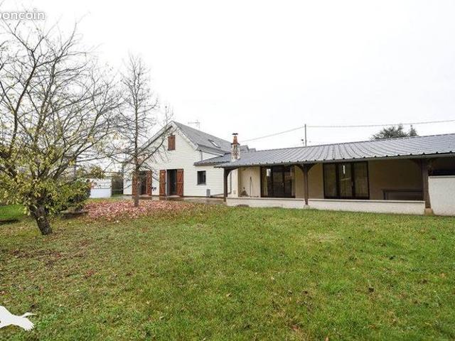 Pavillon 6 pièces 216 m²