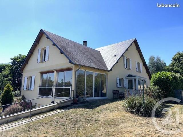 Pavillon 6 pièces 227 m²