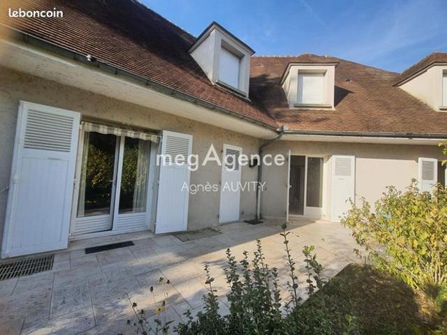 Pavillon 6 pièces 290 m²