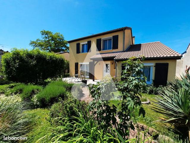 Pavillon 7 pièces 130 m²