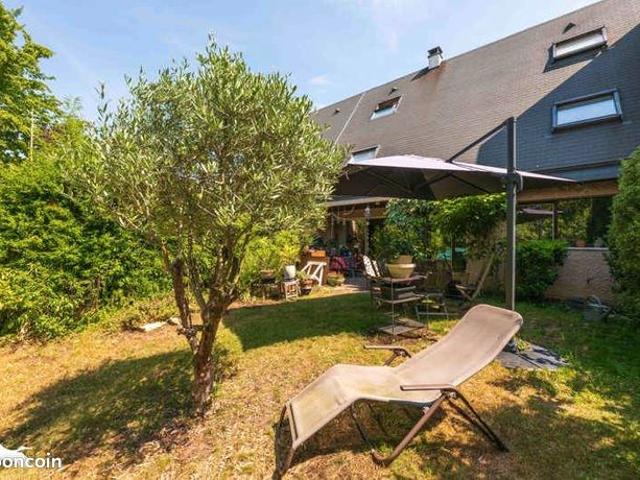 Pavillon 7 pièces 120 m²
