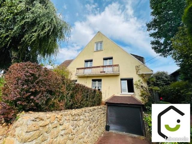Pavillon 7 pièces 130 m²