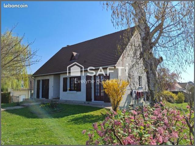 Pavillon 7 pièces 130 m²
