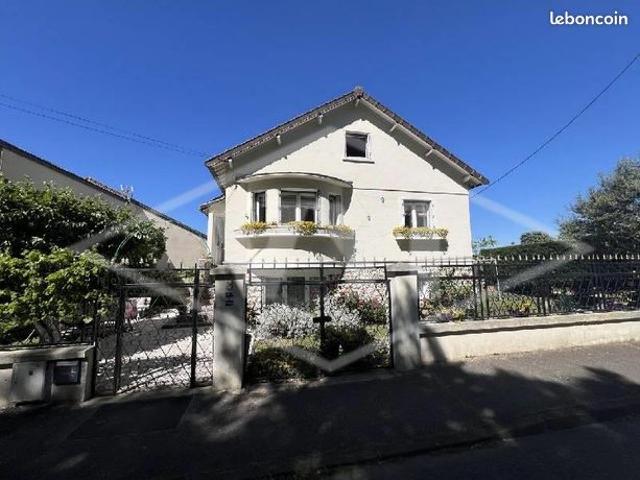 Pavillon 7 pièces 130 m²