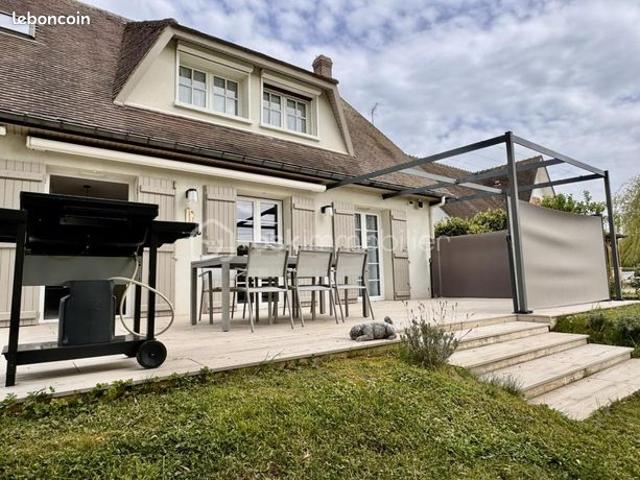 Pavillon 7 pièces 130 m²