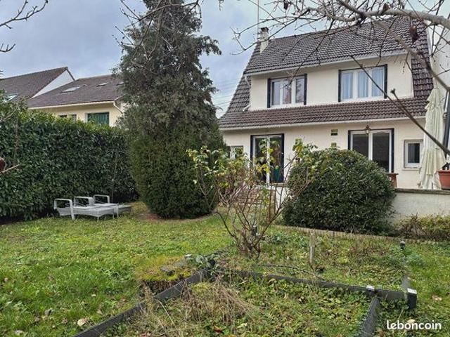 Pavillon 7 pièces 133 m²